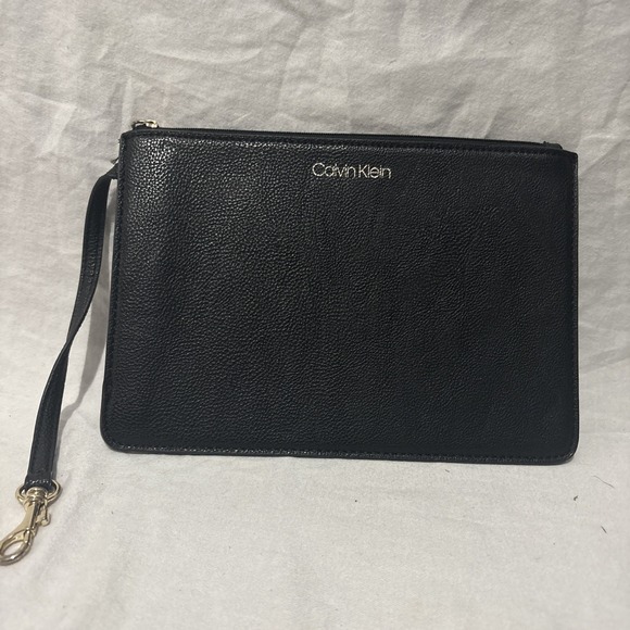 Calvin Klein Handbags - CALVIN KLEIN - BLACK LEATHER WRISTLET CLUTCH PURSE Fast Shipping